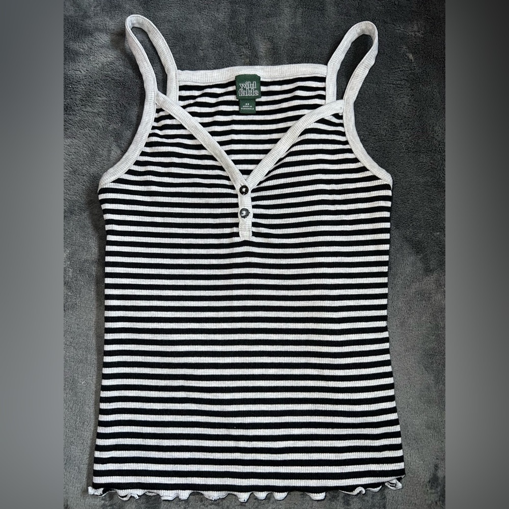 Wild fable striped button up tank top!